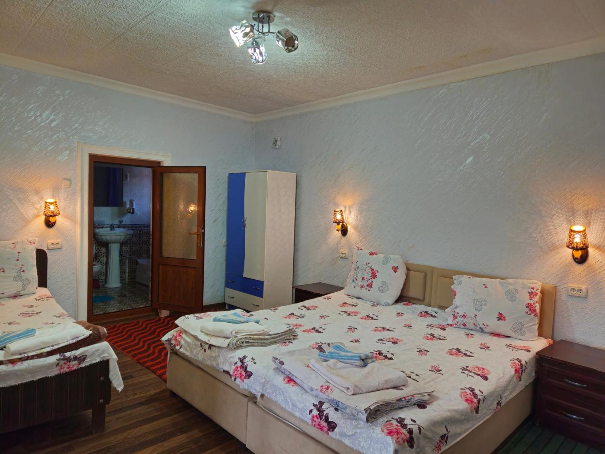 B&B Bahodir Samarkand Bagian luar foto