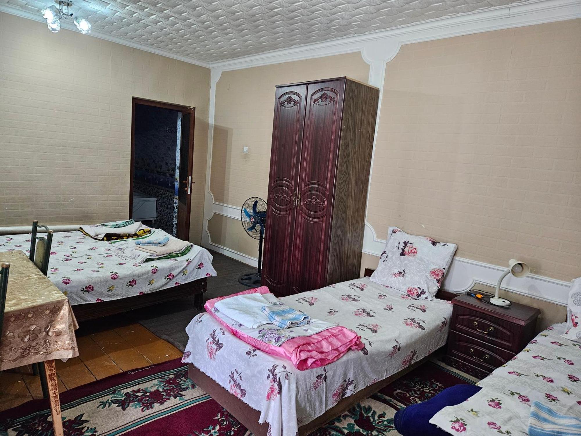 B&B Bahodir Samarkand Bagian luar foto