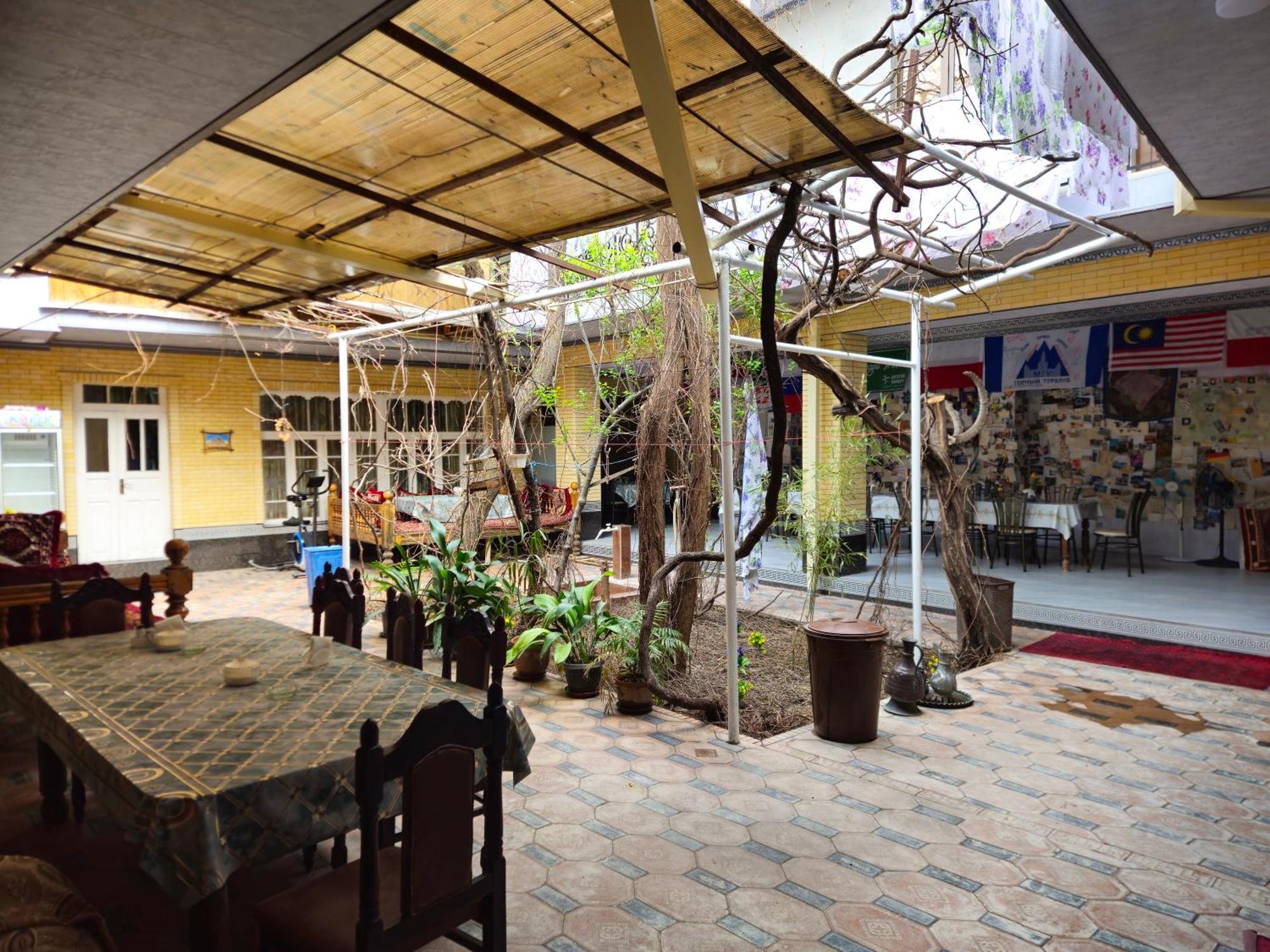 B&B Bahodir Samarkand Bagian luar foto